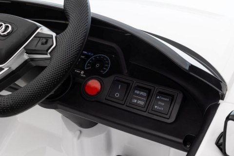Auto Na Akumulator Audi E- Tron GT QLS-6888 Białe Auto Na Akumulator Audi E- Tron GT QLS-6888 Białe