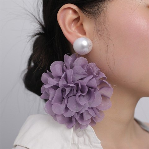 Kolczyki wiszące, efektowne tiulowe kwiat z perła, sztyft fiolet K1709