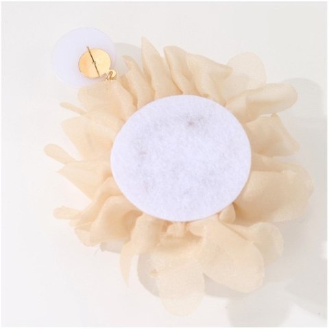 Kolczyki wiszące, efektowne tiulowe kwiat z perła, sztyft krem K1710