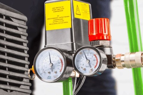 Kompresor olejowy 24l, 230V Kompresor olejowy 24l, 230V