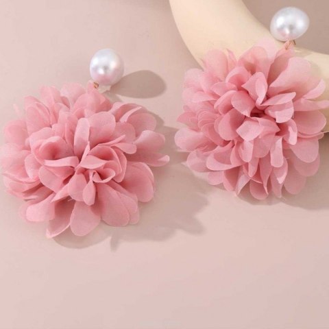 Kolczyki wiszące, efektowne tiulowe kwiat z perła, sztyft krem K1710