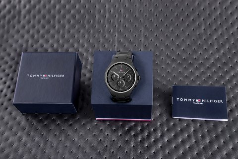 ZEGAREK MĘSKI TOMMY HILFIGER JUSTIN 1792055 + BOX ZEGAREK MĘSKI TOMMY HILFIGER JUSTIN 1792055 + BOX