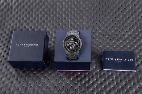 ZEGAREK MĘSKI TOMMY HILFIGER KYLE 1791695 + BOX ZEGAREK MĘSKI TOMMY HILFIGER KYLE 1791695 + BOX