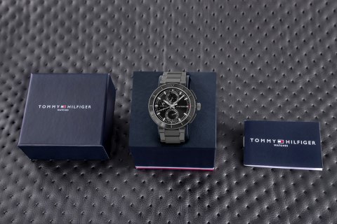 ZEGAREK MĘSKI TOMMY HILFIGER LORENZO 1792119 + BOX ZEGAREK MĘSKI TOMMY HILFIGER LORENZO 1792119 + BOX