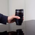 ANTYGRAWITAĆYJNY KUBEK OBIEKTYW