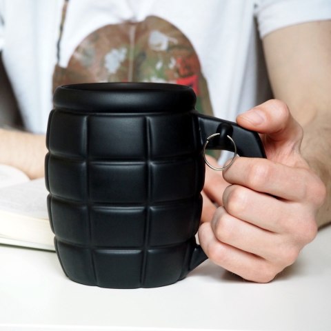 GIGANTYĆZNY KUBEK GRANAT CZARNY PREZENT DLA TATY GIGANTYĆZNY KUBEK GRANAT CZARNY PREZENT DLA TATY