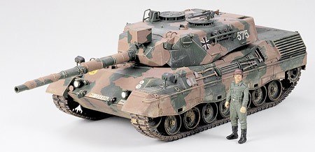 Model plastikowy west german leopard a4