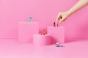 Figurki mini brands global karton 36 sztuk