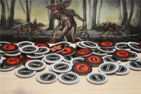 Gra stranger things po drugiej stronie (edycja polska) Gra stranger things po drugiej stronie (edycja polska)