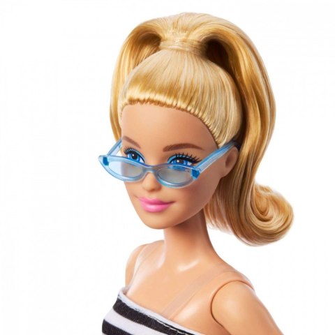 Lalka barbie fashionistas top w biało-czarne paski Lalka barbie fashionistas top w biało-czarne paski