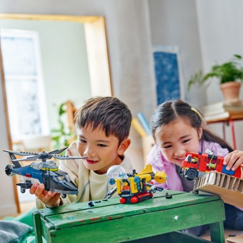 Klocki city 60462 zestaw z helikopterem, wozem strażackim i łodzią