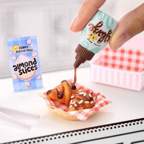Figurki miniverse make it mini foods: cafe display 24 sztuki Figurki miniverse make it mini foods: cafe display 24 sztuki