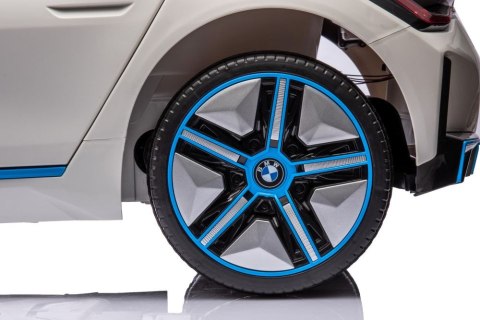 Auto Na Akumulator BMW I4 4x4 Białe Auto Na Akumulator BMW I4 4x4 Białe