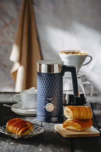 AD 4494 dark blue Spieniacz do mleka - spienianie i podgrzewanie (latte i cappucino) AD 4494 dark blue Spieniacz do mleka - spienianie i podgrzewanie (latte i cappucino)