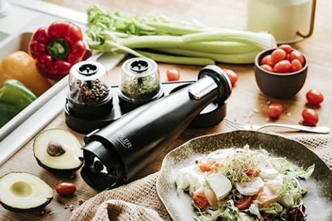 AD 4449 black Młynek do przypraw, soli i pieprzu - zestaw 3 młynków - usb AD 4449 black Młynek do przypraw, soli i pieprzu - zestaw 3 młynków - usb