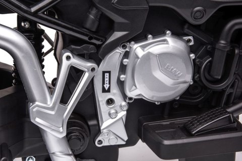 Motor Na Akumulator Policyjny JT5002B Biały Motor Na Akumulator Policyjny JT5002B Biały
