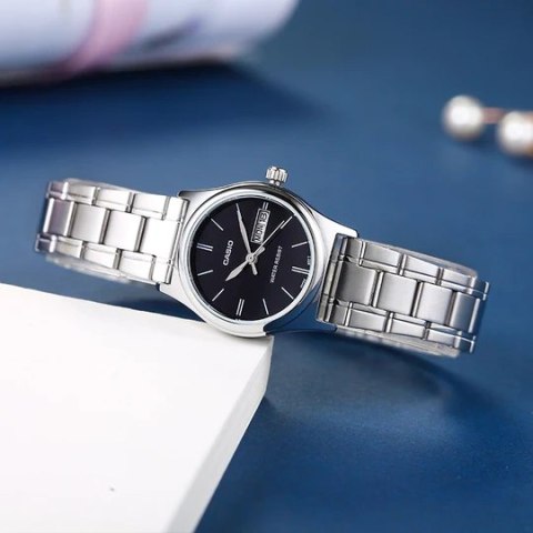 ZEGAREK DAMSKI CASIO LTP-V006D-1B2 (zd587i) + BOX ZEGAREK DAMSKI CASIO LTP-V006D-1B2 (zd587i) + BOX