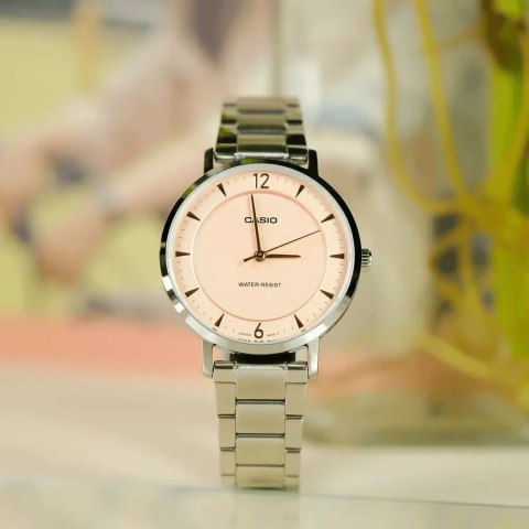 ZEGAREK DAMSKI CASIO LTP-VT04D-4A (zd659c) + BOX ZEGAREK DAMSKI CASIO LTP-VT04D-4A (zd659c) + BOX