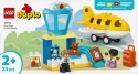 Klocki duplo 10443 pierwszy raz: na lotnisku