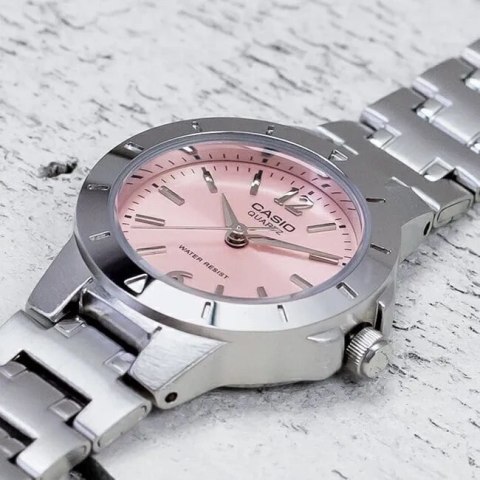 ZEGAREK DAMSKI CASIO LTP-1177A-4A1 (zd637a) + BOX ZEGAREK DAMSKI CASIO LTP-1177A-4A1 (zd637a) + BOX