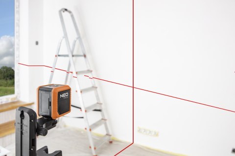 Laser krzyżowy 10 m, z etui i uchwytem magnetycznym Laser krzyżowy 10 m, z etui i uchwytem magnetycznym