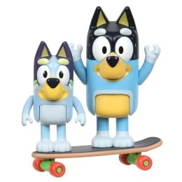 Bluey figurki 2pak jazda na deskorolce