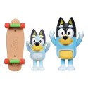 Bluey figurki 2pak jazda na deskorolce