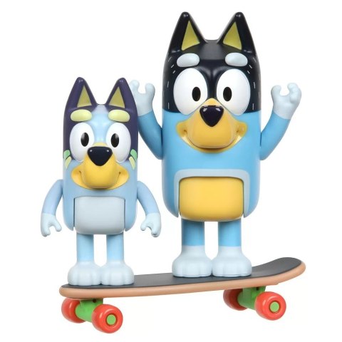 Bluey figurki 2pak jazda na deskorolce Bluey figurki 2pak jazda na deskorolce
