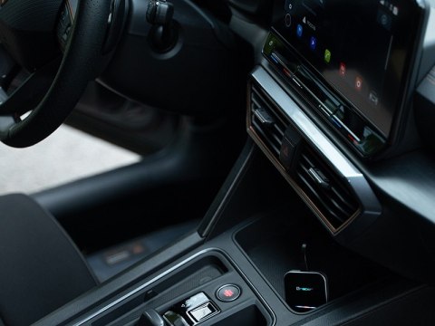 Adapter Carplay Android Auto Tracer CarLink PRO Adapter Carplay Android Auto Tracer CarLink PRO