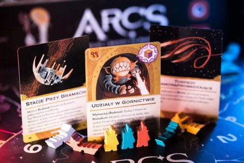 Gra arcs: konflikt i zapaść na rubieży Gra arcs: konflikt i zapaść na rubieży