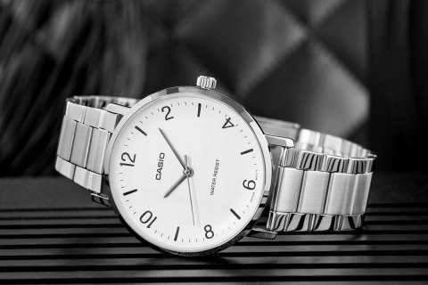 ZEGAREK MĘSKI CASIO MTP-VT03D-7B + BOX ZEGAREK MĘSKI CASIO MTP-VT03D-7B + BOX
