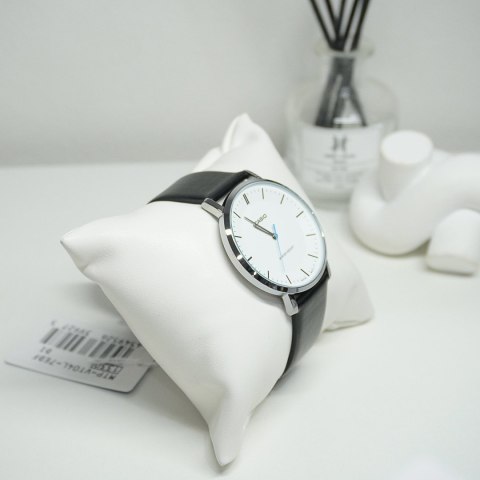 ZEGAREK MĘSKI CASIO MTP-VT04L-7E + BOX ZEGAREK MĘSKI CASIO MTP-VT04L-7E + BOX