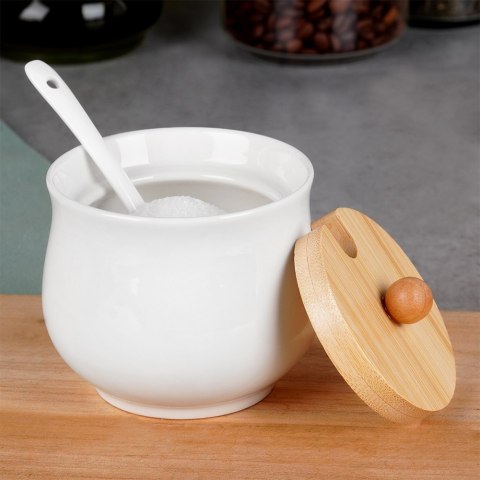 CUKIERNICZKA CERAMICZNA Z ŁYŻECZKĄ BIAŁA CUKIERNICA POJEMNIK NA CUKIER 250ML VILDE 139684 CUKIERNICZKA CERAMICZNA Z ŁYŻECZKĄ BIAŁA CUKIERNICA POJEMNIK NA CUKIER 250ML VILDE 139684
