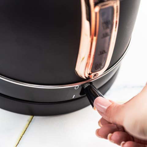 CZAJNIK ELEKTRYCZNY Z TERMOMETREM STAL NIERDZEWNA 1.8L 2200W KLAUSBERG KB-7905 CZARNY/ROSE GOLD CZAJNIK ELEKTRYCZNY Z TERMOMETREM STAL NIERDZEWNA 1.8L 2200W KLAUSBERG KB-7905 CZARNY/ROSE GOLD