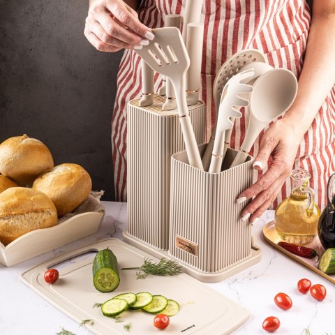 ZESTAW NOŻY KUCHENNYCH W BLOKU Z PRZYBORAMI KUCHENNYMI I DESKĄ DO KROJENIA 12-ELE KLAUSBERG KB-7935 ZESTAW NOŻY KUCHENNYCH W BLOKU Z PRZYBORAMI KUCHENNYMI I DESKĄ DO KROJENIA 12-ELE KLAUSBERG KB-7935