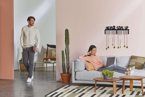 WIESZAK NA MEDALE NEVER GIVE UP