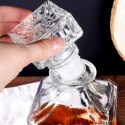 Karafka i szklanki do whisky nalewki na alkohol 900ml zestaw 5-ele VILDE 139665 Karafka i szklanki do whisky nalewki na alkohol 900ml zestaw 5-ele VILDE 139665