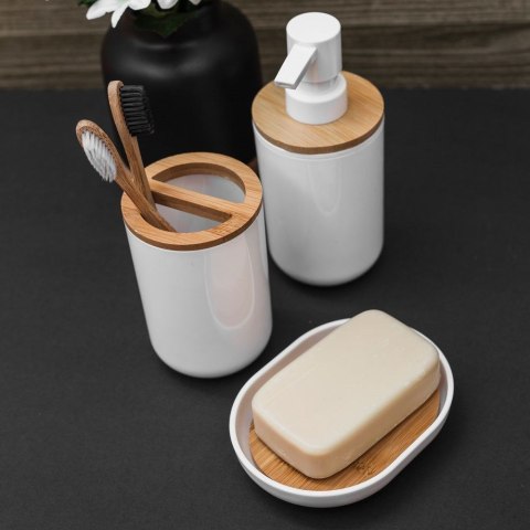 Mydelniczka bambusowa biała podstawka na mydło do mydła 13x8cm VILDE 532104 Mydelniczka bambusowa biała podstawka na mydło do mydła 13x8cm VILDE 532104