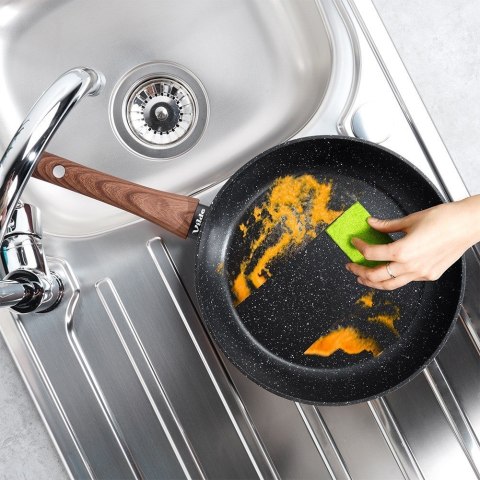 Patelnia granitowa nieprzywierająca indukcja NON-STICK BLACK&WOOD 26 cm VILDE 199061 Patelnia granitowa nieprzywierająca indukcja NON-STICK BLACK&WOOD 26 cm VILDE 199061