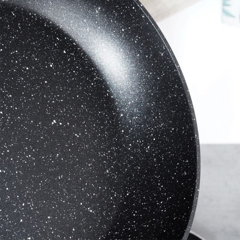 Patelnia granitowa nieprzywierająca indukcja NON-STICK BLACK&WOOD duża 30 cm VILDE 199063 Patelnia granitowa nieprzywierająca indukcja NON-STICK BLACK&WOOD duża 30 cm VILDE 199063