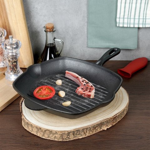 Patelnia grillowa do grillowania GRILL żeliwna kwadratowa z silikonową nakładką CAST LINE 28x28 cm VILDE 199045 Patelnia grillowa do grillowania GRILL żeliwna kwadratowa z silikonową nakładką CAST LINE 28x28 cm VILDE 199045