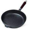 Patelnia żeliwna indukcja na indukcję ciężka CAST LINE 24 cm VILDE 199040 Patelnia żeliwna indukcja na indukcję ciężka CAST LINE 24 cm VILDE 199040