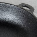 Patelnia żeliwna indukcja na indukcję ciężka CAST LINE duża 30 cm VILDE 199043 Patelnia żeliwna indukcja na indukcję ciężka CAST LINE duża 30 cm VILDE 199043