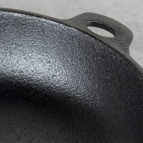 Patelnia żeliwna indukcja na indukcję ciężka CAST LINE duża 30 cm VILDE 199043 Patelnia żeliwna indukcja na indukcję ciężka CAST LINE duża 30 cm VILDE 199043