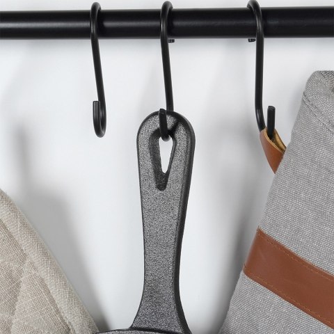 Patelnia żeliwna z silikonową nakładką na indukcję ciężka CAST LINE duża 30 cm VILDE 199036 Patelnia żeliwna z silikonową nakładką na indukcję ciężka CAST LINE duża 30 cm VILDE 199036