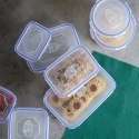 Pojemniki plastikowe na żywność z pokrywką i uszczelką 8-ele VILDE 229124