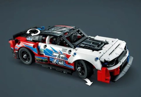 42153 - LEGO Technic - Nowy Chevrolet Camaro ZL1 z serii NASCAR® 42153 - LEGO Technic - Nowy Chevrolet Camaro ZL1 z serii NASCAR®