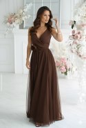 318-61 Długa Sukienka Z Paskiem Z Różyczką - czekoladowy