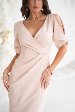 331-21 Elegancka Dopasowana Sukienka Z Odkrytymi Ramionami - beżowy