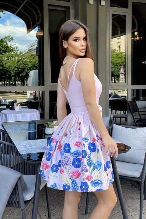 247-17 Sukienka Koktajlowa W Kwiaty - brzoskwiniowy